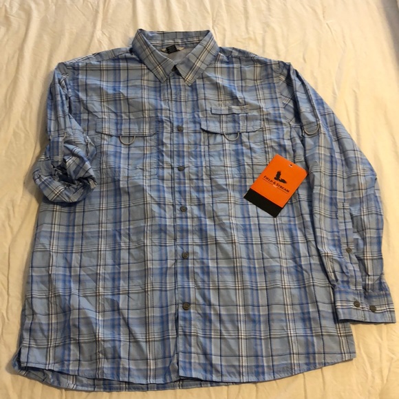 Men’s Field and Stream Outdoor button down - Picture 1 of 3
